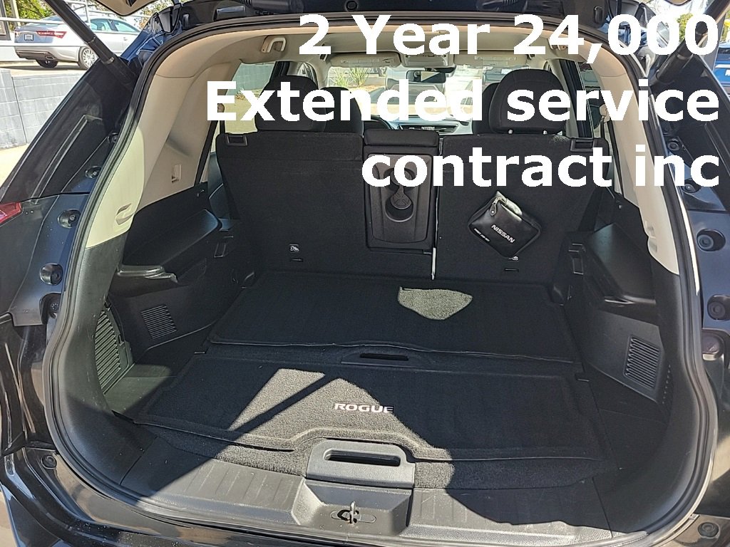 Used 2019 Nissan Rogue SV image 14