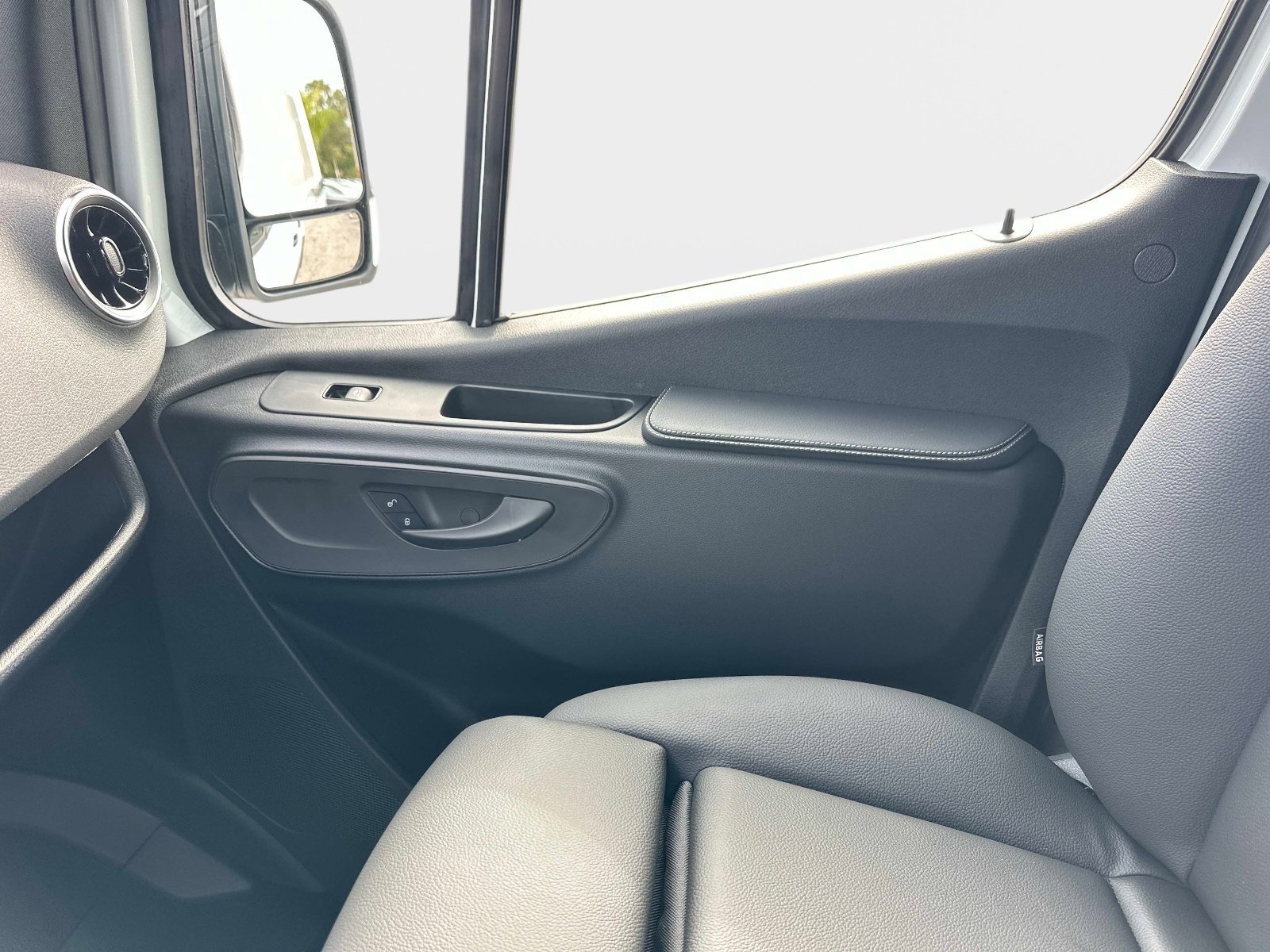 New 2026 Mercedes-Benz Sprinter 2500 image 21