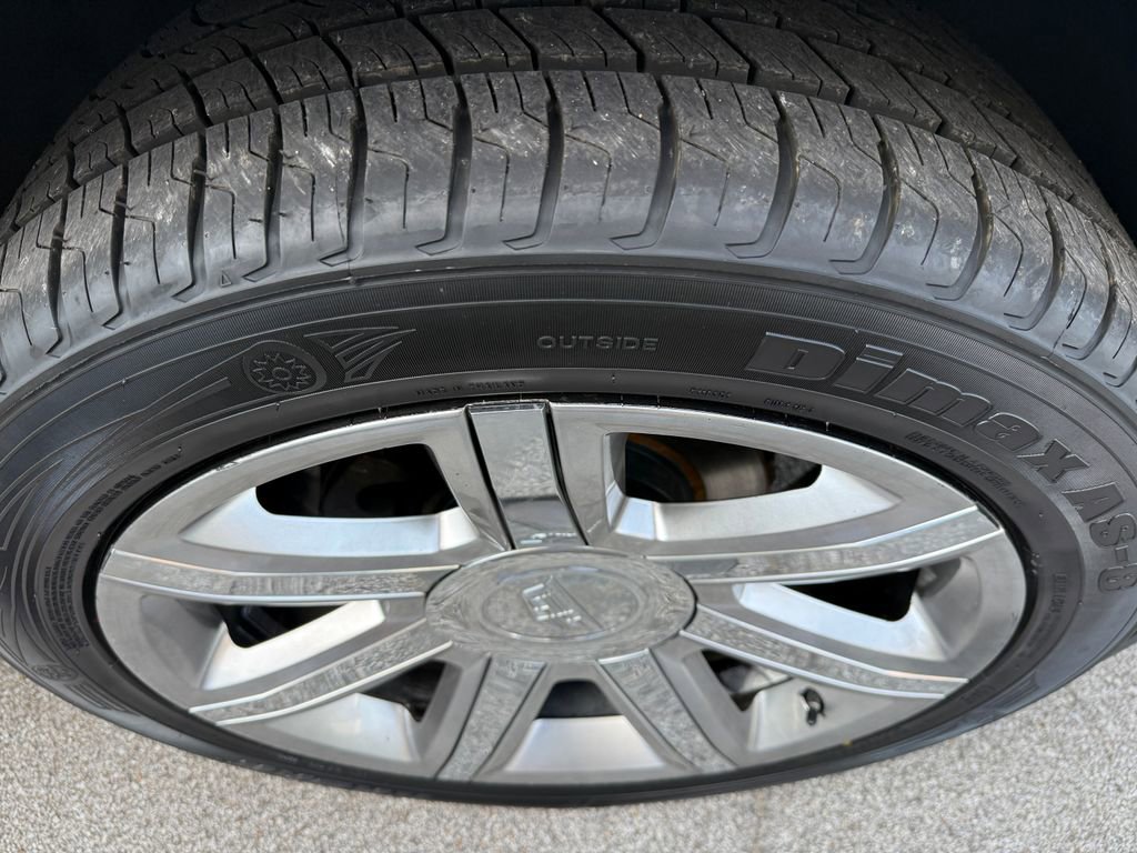 Used 2018 Cadillac Escalade ESV Luxury RWD image 12