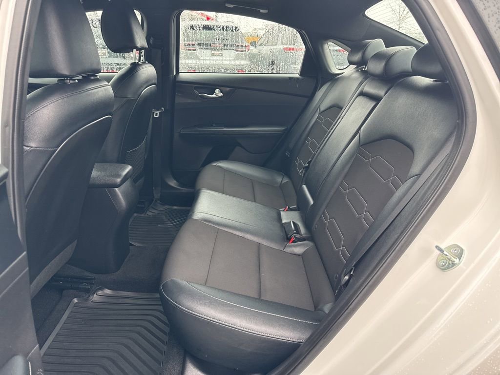 Used 2023 Kia Forte GT-Line w/ GT-Line Premium Package image 24
