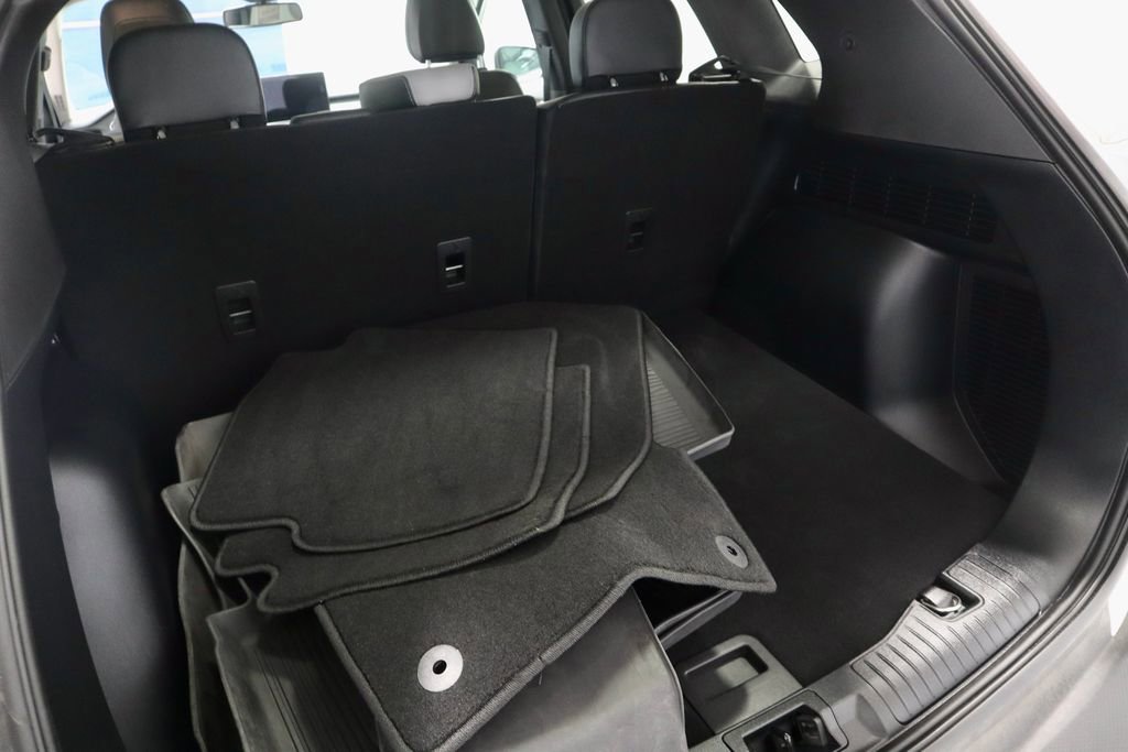 Certified 2023 Ford Escape Platinum AWD/4WD image 16