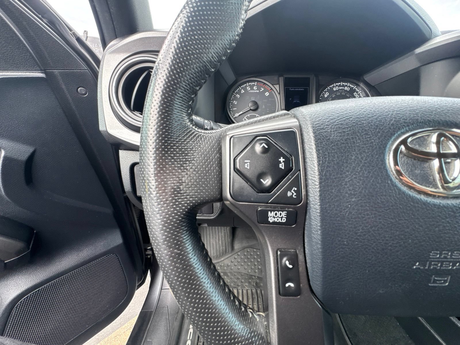 Used 2019 Toyota Tacoma TRD Sport w/ Technology Package RWD image 19