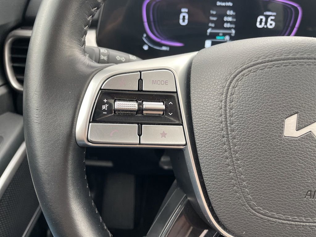 Used 2025 Kia Telluride S image 27