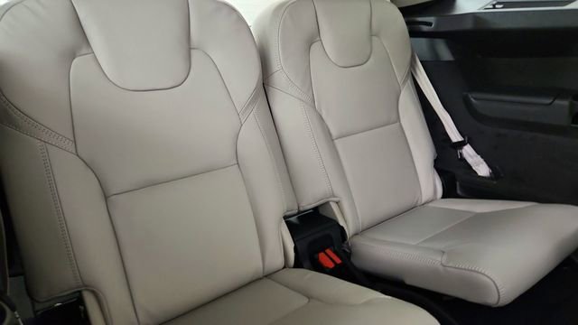 New 2026 Volvo XC90 T8 Ultra w/ Protection Package Premier AWD/4WD image 36