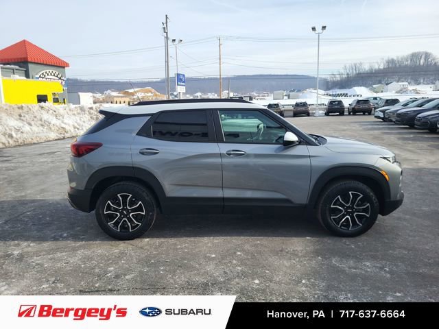 Used 2023 Chevrolet TrailBlazer ACTIV w/ Sun and Liftgate Package image 7