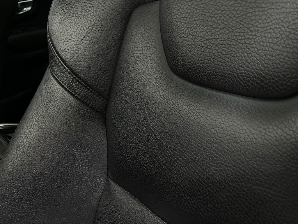 Used 2018 Volvo XC90 T8 Momentum w/ Convenience Package image 19