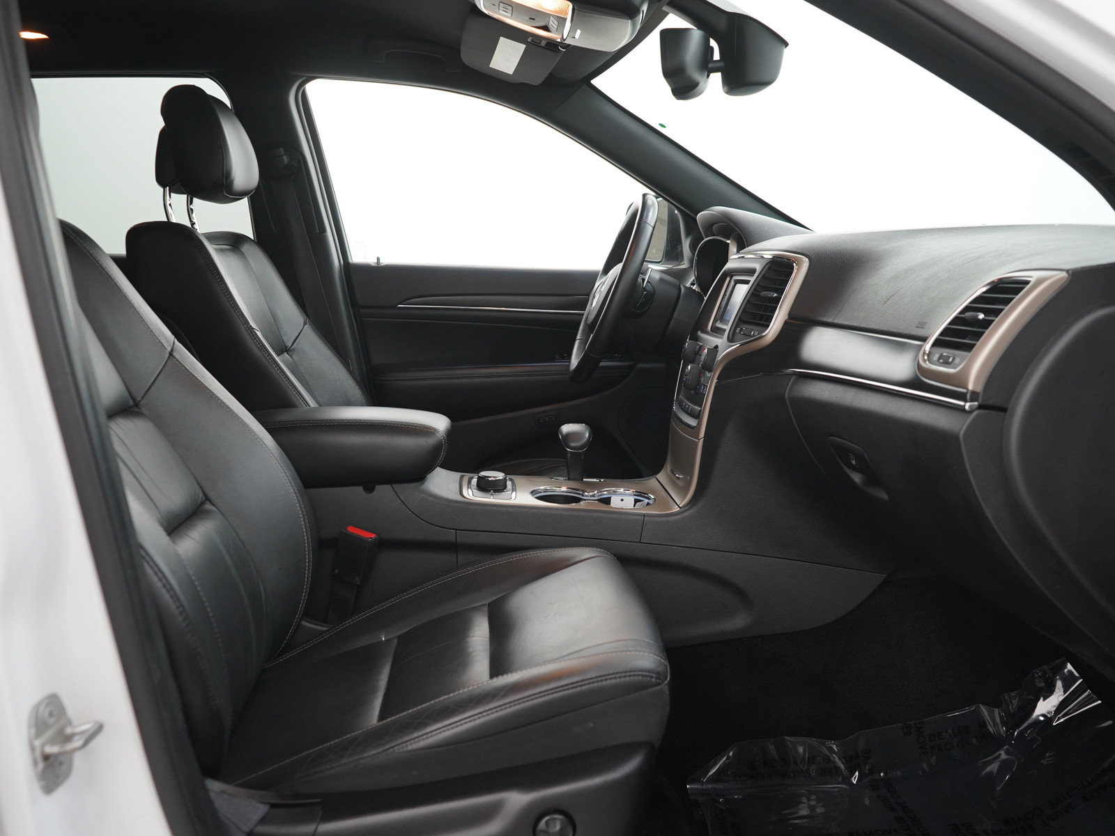 Used 2014 Jeep Grand Cherokee Limited AWD/4WD image 15