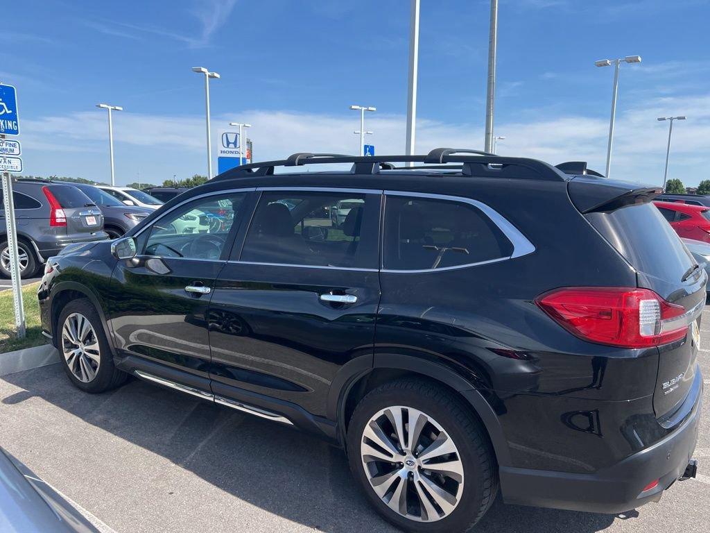 Used 2022 Subaru Ascent Touring AWD/4WD image 4
