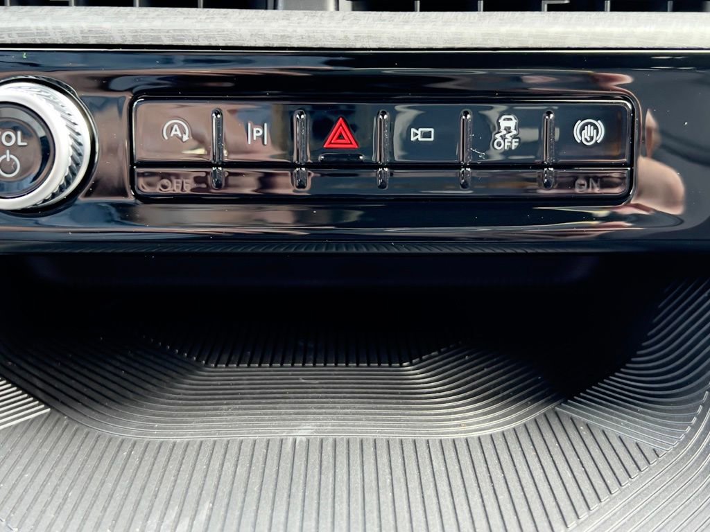 New 2026 Ford Explorer Platinum RWD image 34