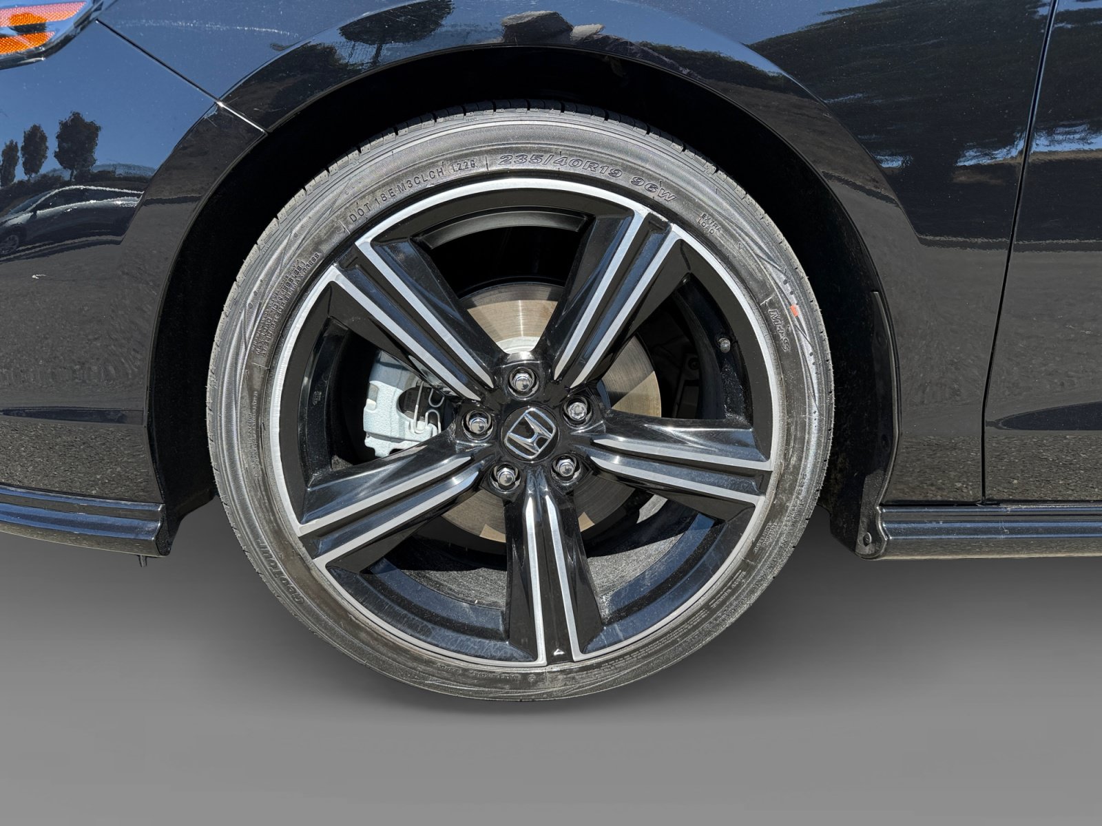 Used 2025 Honda Accord Touring image 9