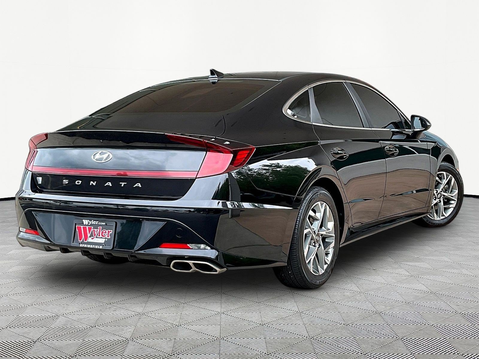 Used 2022 Hyundai Sonata SEL w/ Cargo Package FWD image 6