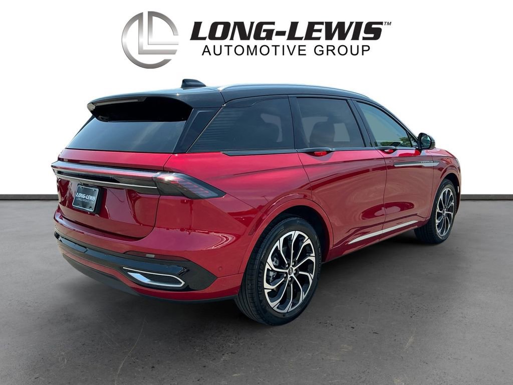 Used 2024 Lincoln Nautilus Reserve w/ Equipment Group 202A AWD/4WD image 7