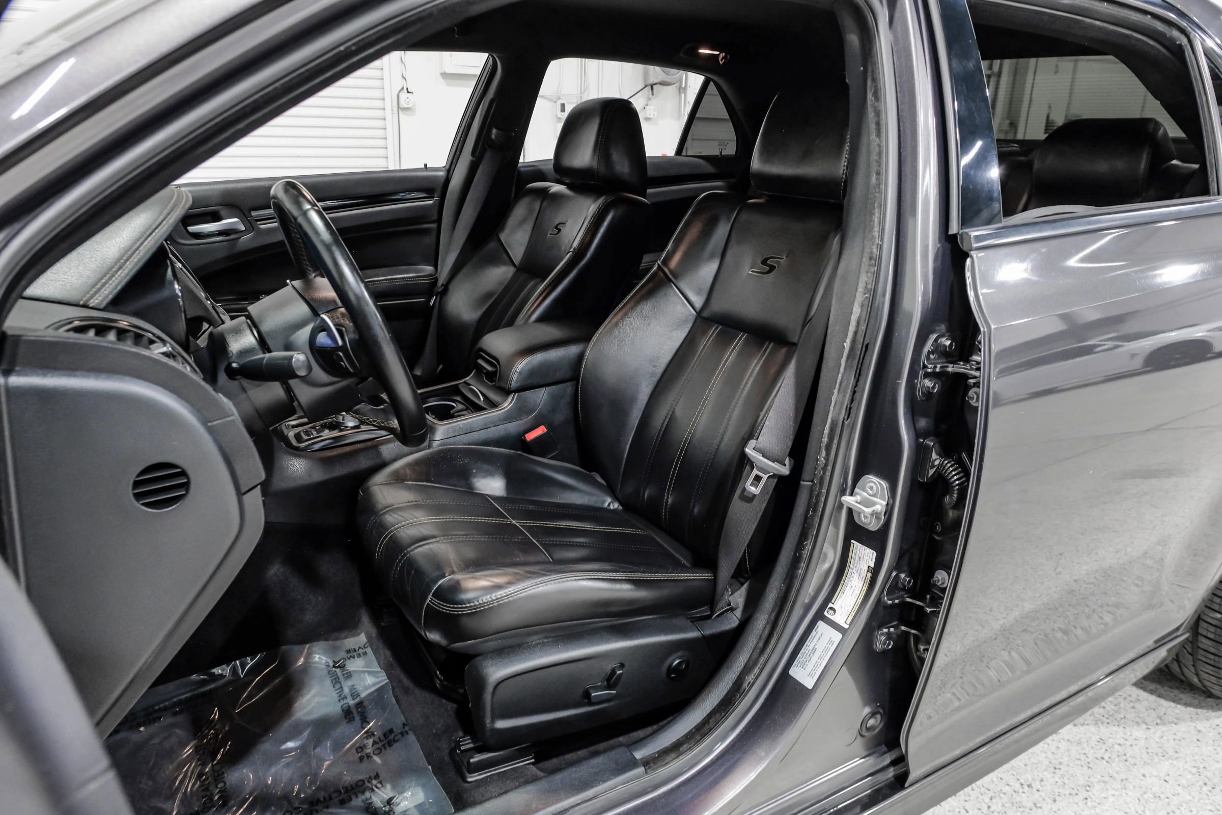 Used 2017 Chrysler 300 S w/ S Model Appearance Package image 41