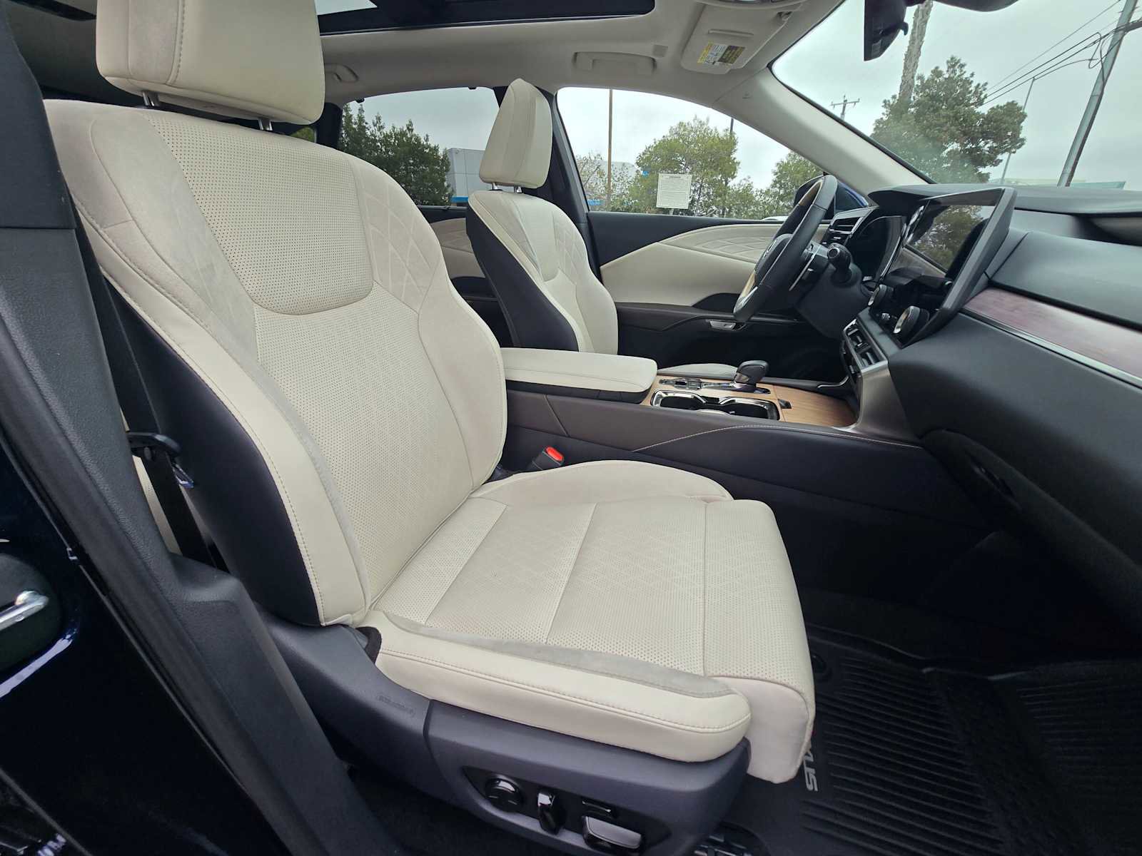 Used 2025 Lexus RX 350 image 11