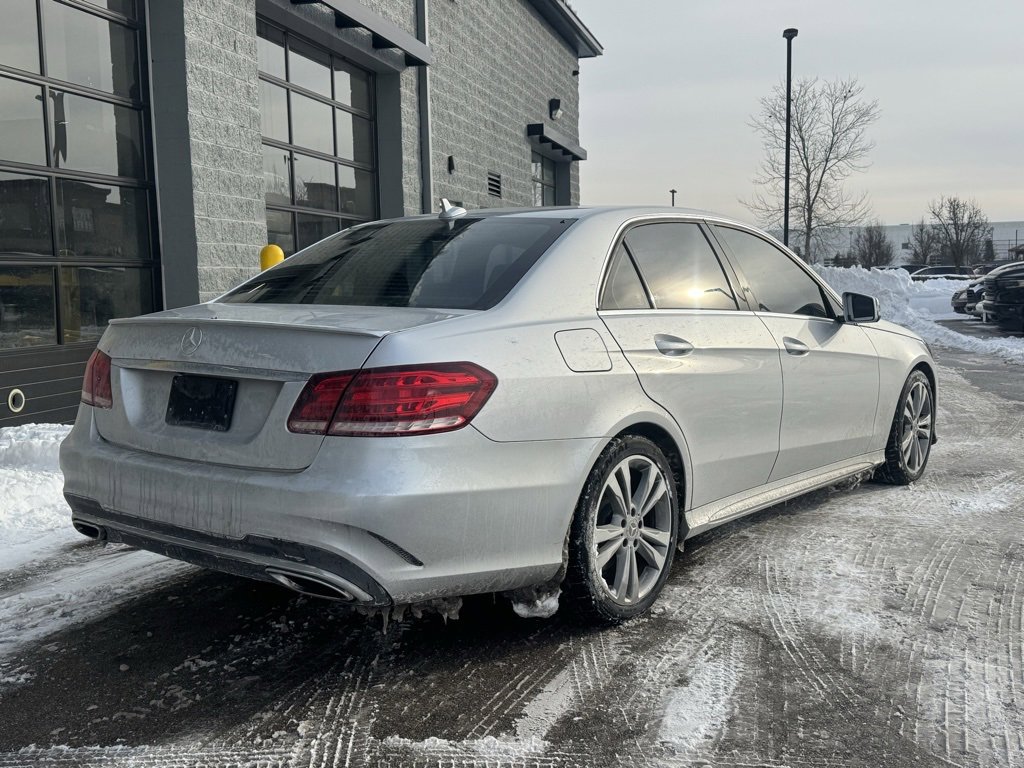 Used 2016 Mercedes-Benz E 350 4MATIC Sedan image 3