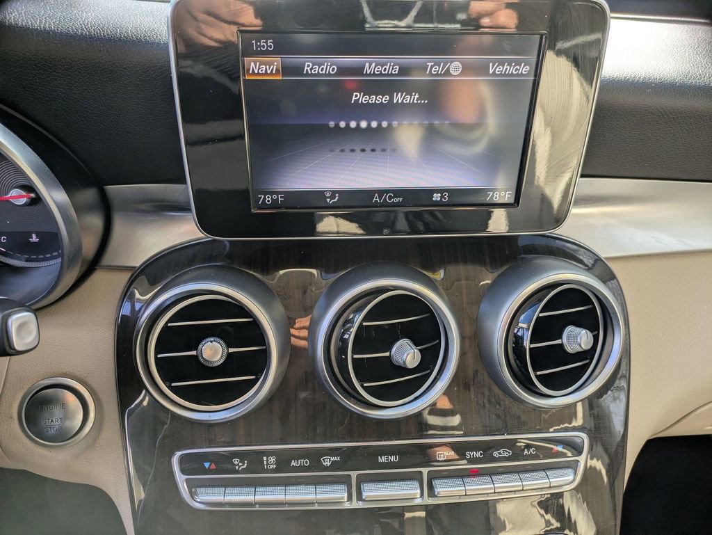 Used 2018 Mercedes-Benz GLC 300 4MATIC image 17