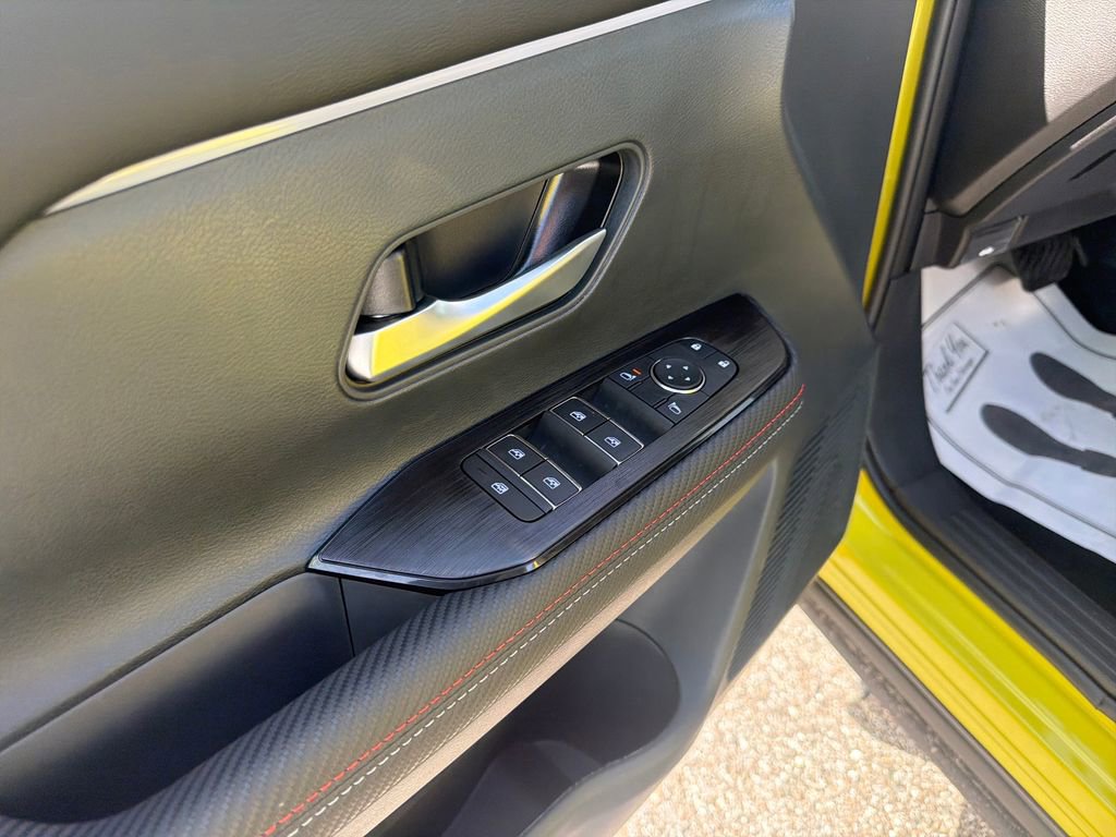 New 2026 Nissan Kicks SR w/ SR Premium Package image 15