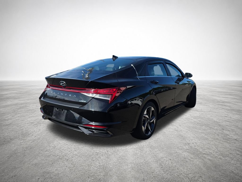 Used 2023 Hyundai Elantra Limited FWD image 8
