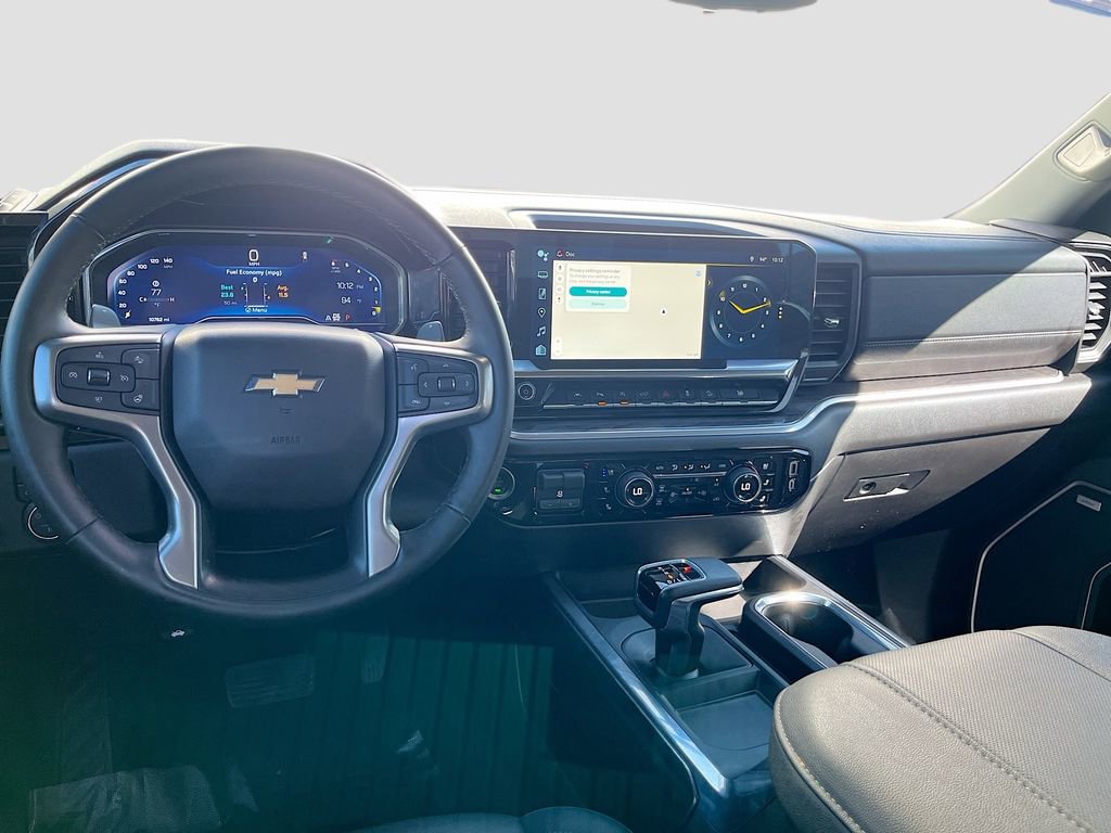 Used 2025 Chevrolet Silverado 1500 LTZ image 24