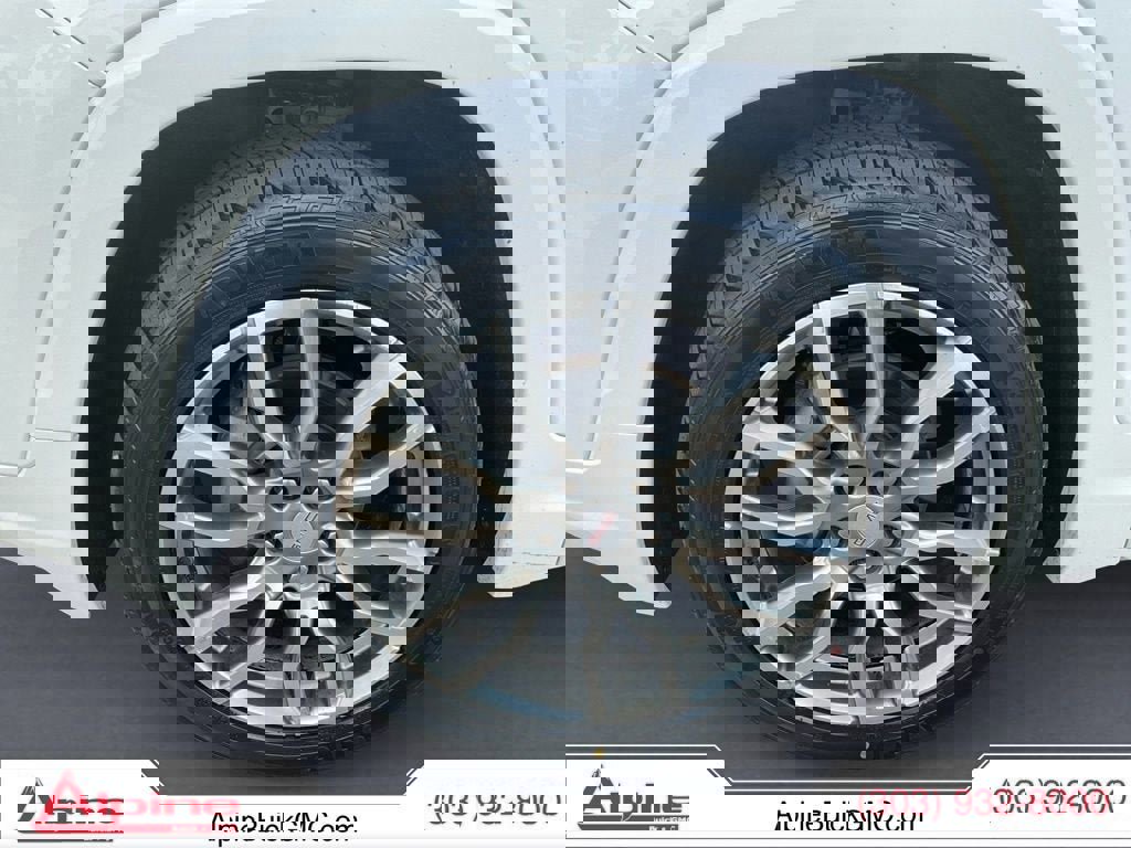 Used 2024 GMC Terrain Denali image 14