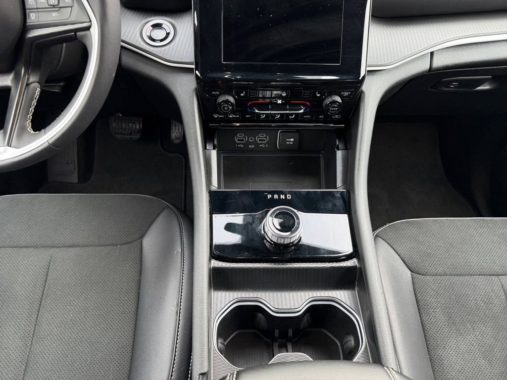 New 2025 Jeep Grand Cherokee L Altitude image 15