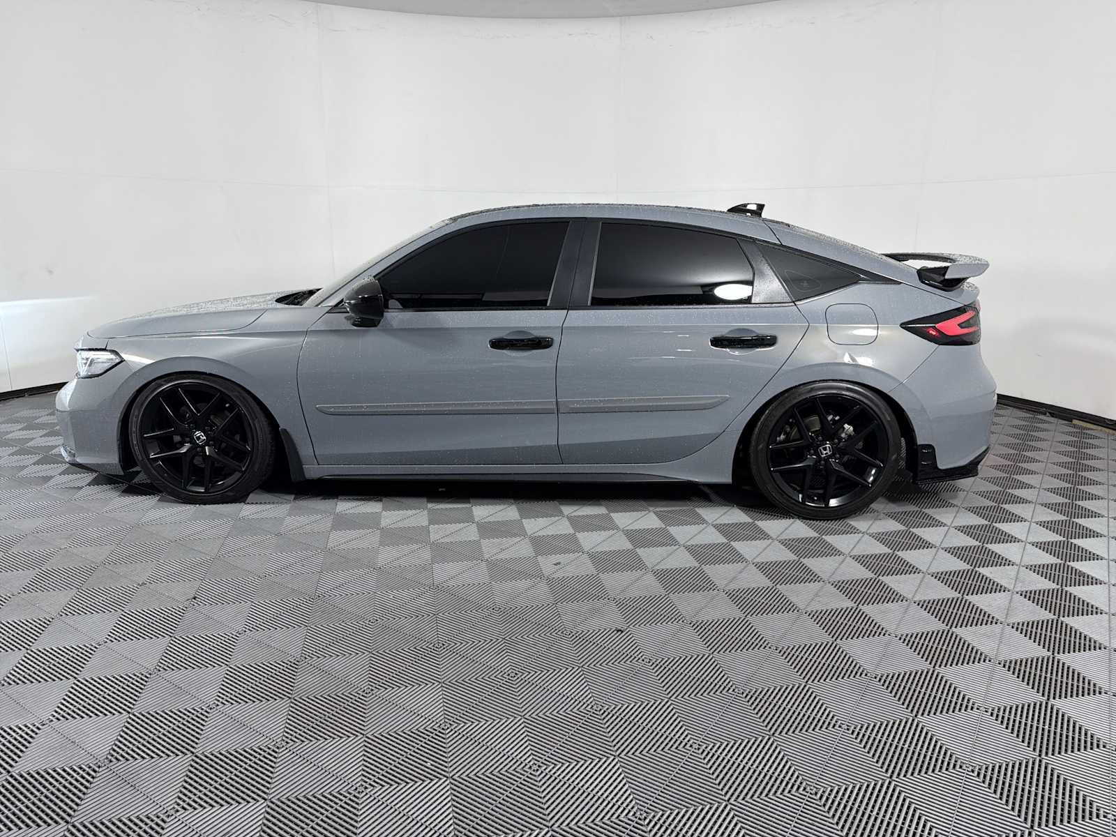 Used 2025 Honda Civic Sport image 4