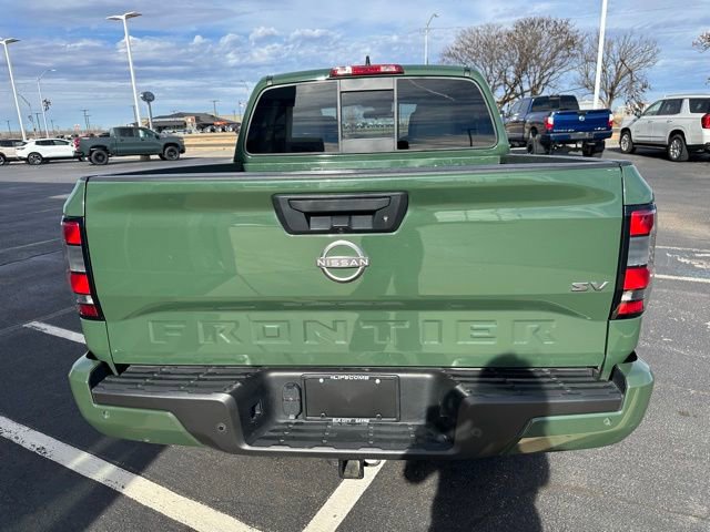 Used 2022 Nissan Frontier SV image 6