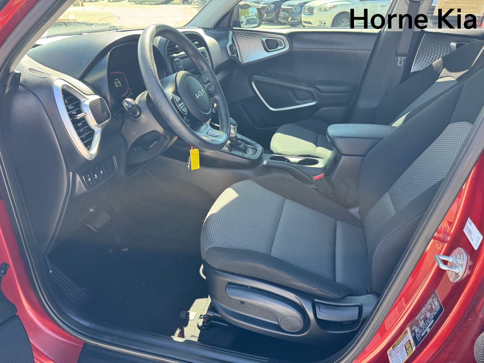 Certified 2023 Kia Soul LX w/ LX Technology Package FWD image 10
