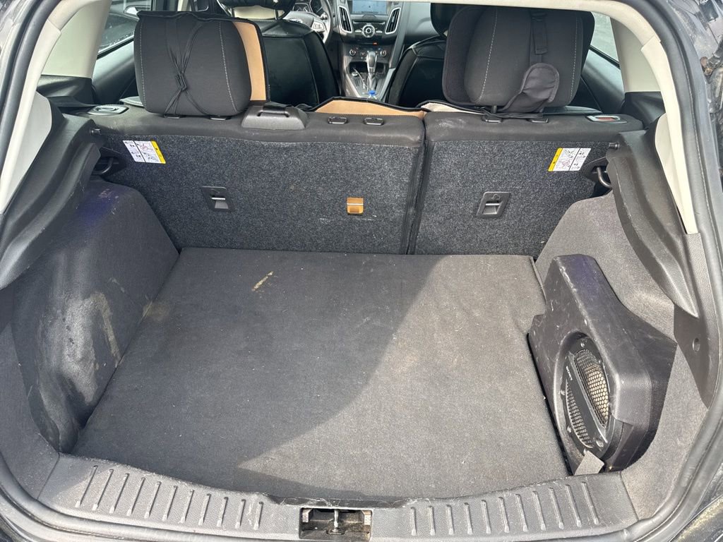 Used 2017 Ford Focus SEL FWD image 19