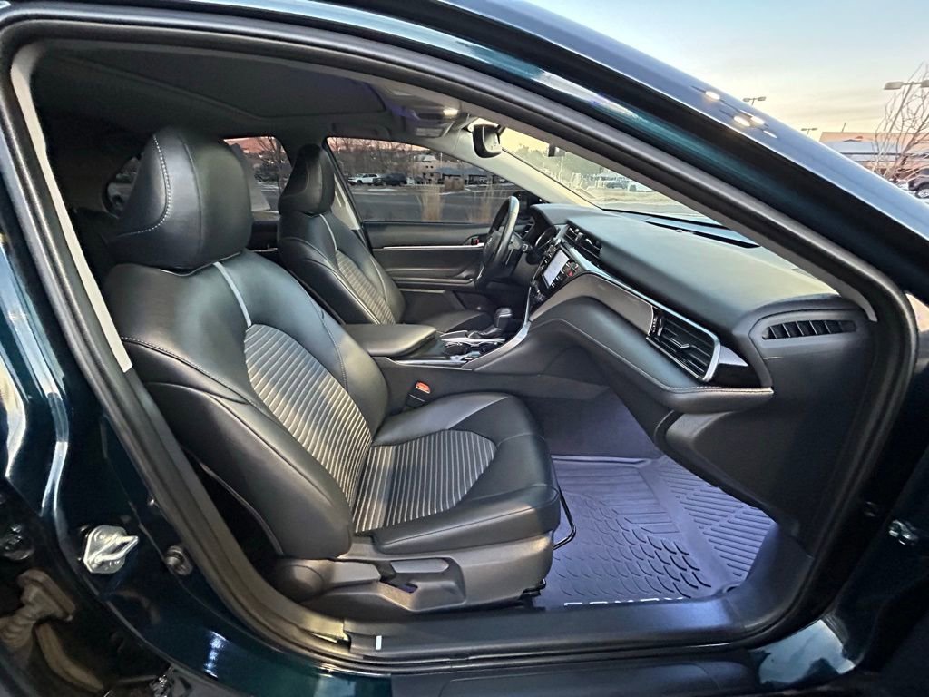 Used 2019 Toyota Camry SE image 31