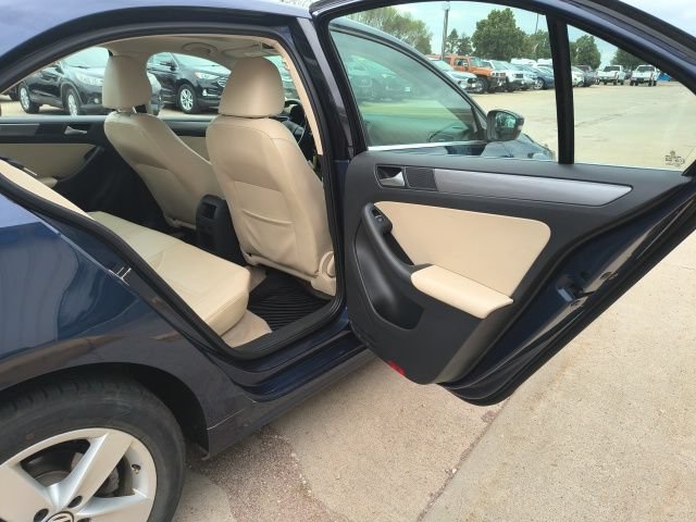 Used 2013 Volkswagen Jetta TDI FWD image 18