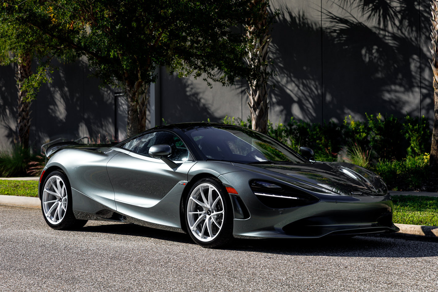 New 2027 McLaren 750S RWD image 2