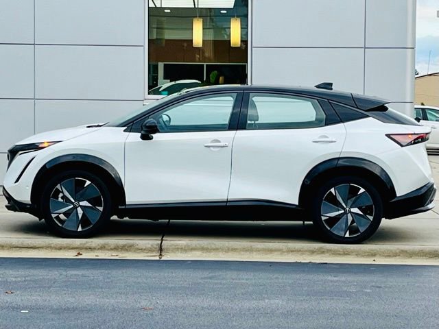 New 2024 Nissan Ariya AWD image 10