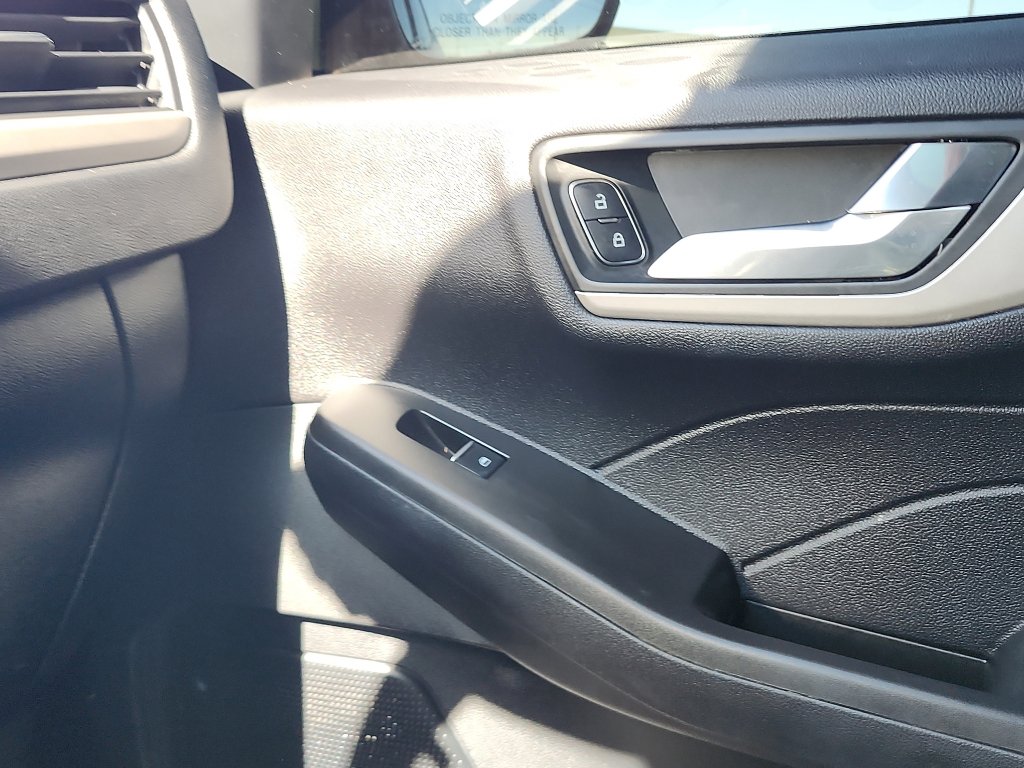 Used 2021 Ford Escape SE w/ SE Sport Appearance Package image 27