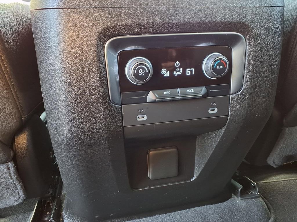 Used 2024 Chevrolet Tahoe LT AWD/4WD image 24