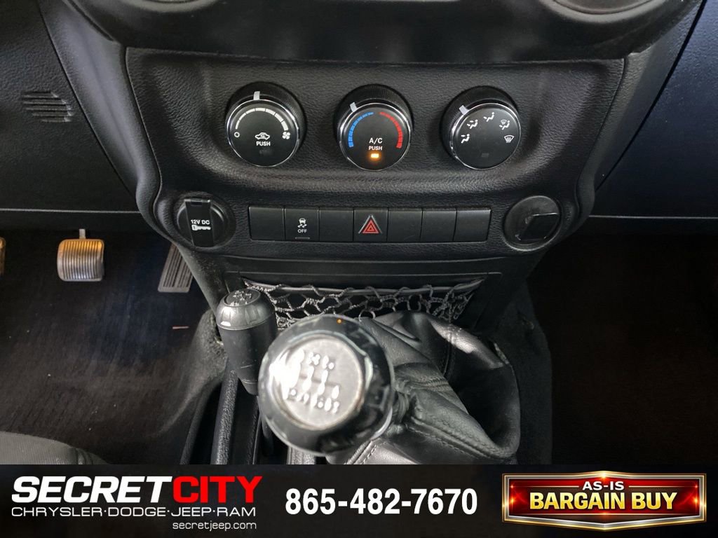 Used 2014 Jeep Wrangler Unlimited Sport image 19