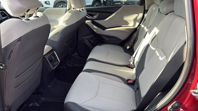 Used 2022 Subaru Forester Premium image 12