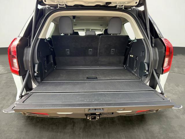 Certified 2025 Ford Expedition Active AWD/4WD image 19