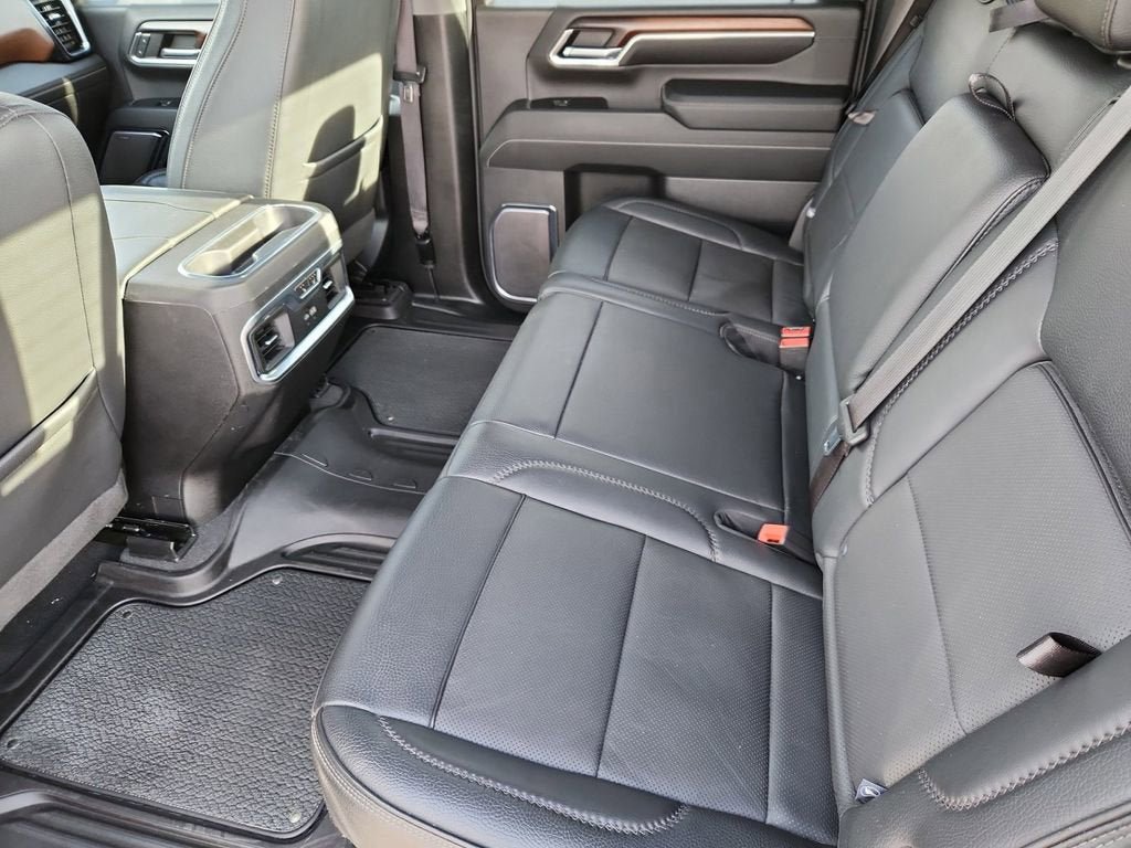 Used 2024 GMC Sierra 2500 Denali w/ Technology Package AWD/4WD image 13