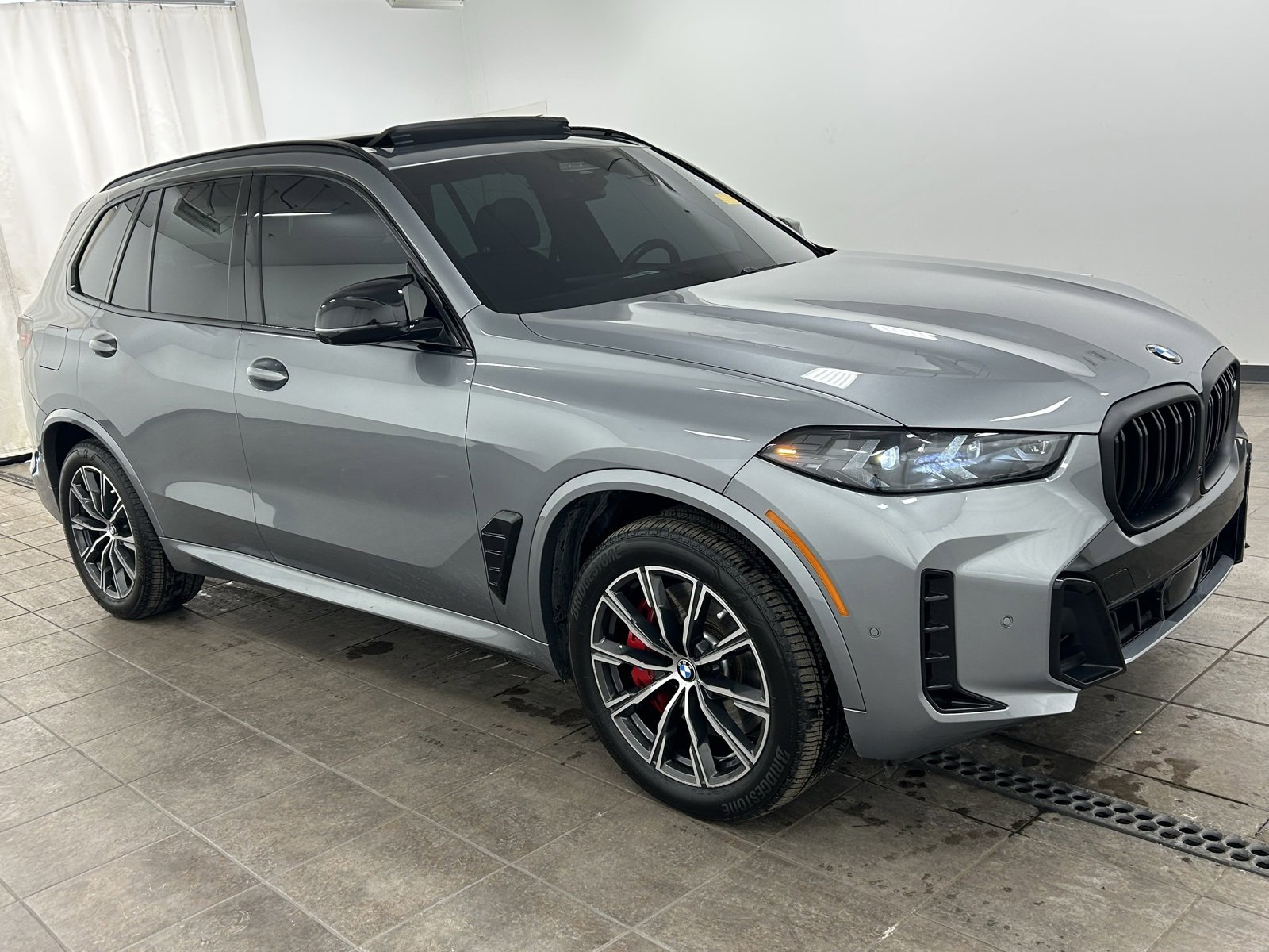 Used 2025 BMW X5 M60i image 6