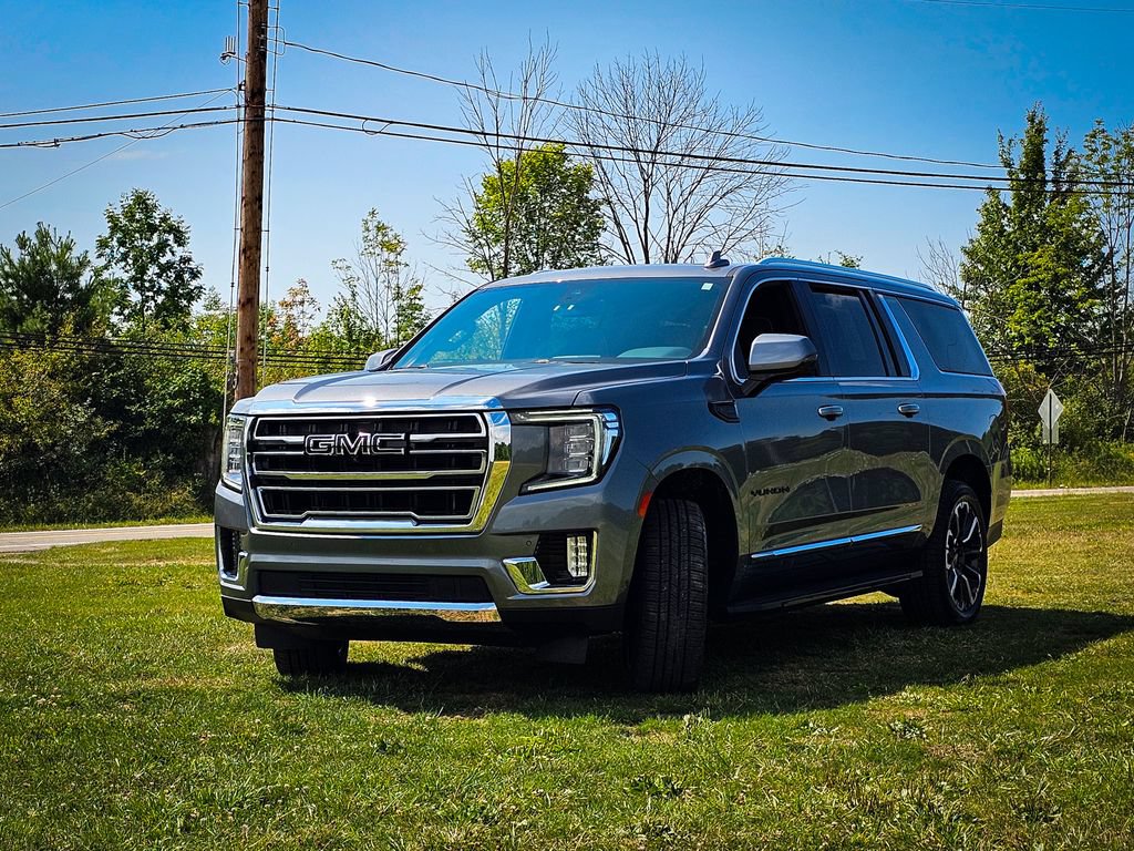 Used 2022 GMC Yukon XL SLT w/ SLT Premium Package AWD/4WD image 8