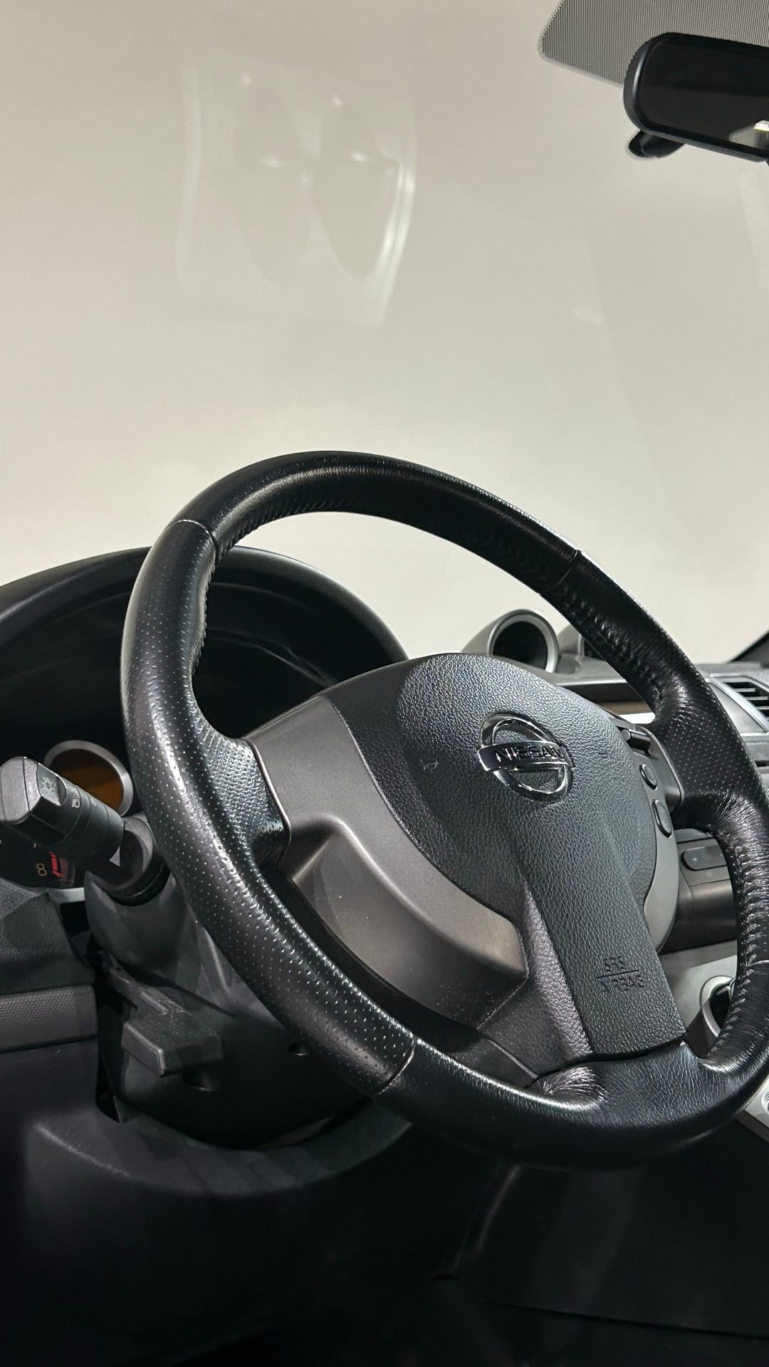 Used 2008 Nissan Sentra SE-R w/ Sunroof Pkg FWD image 34