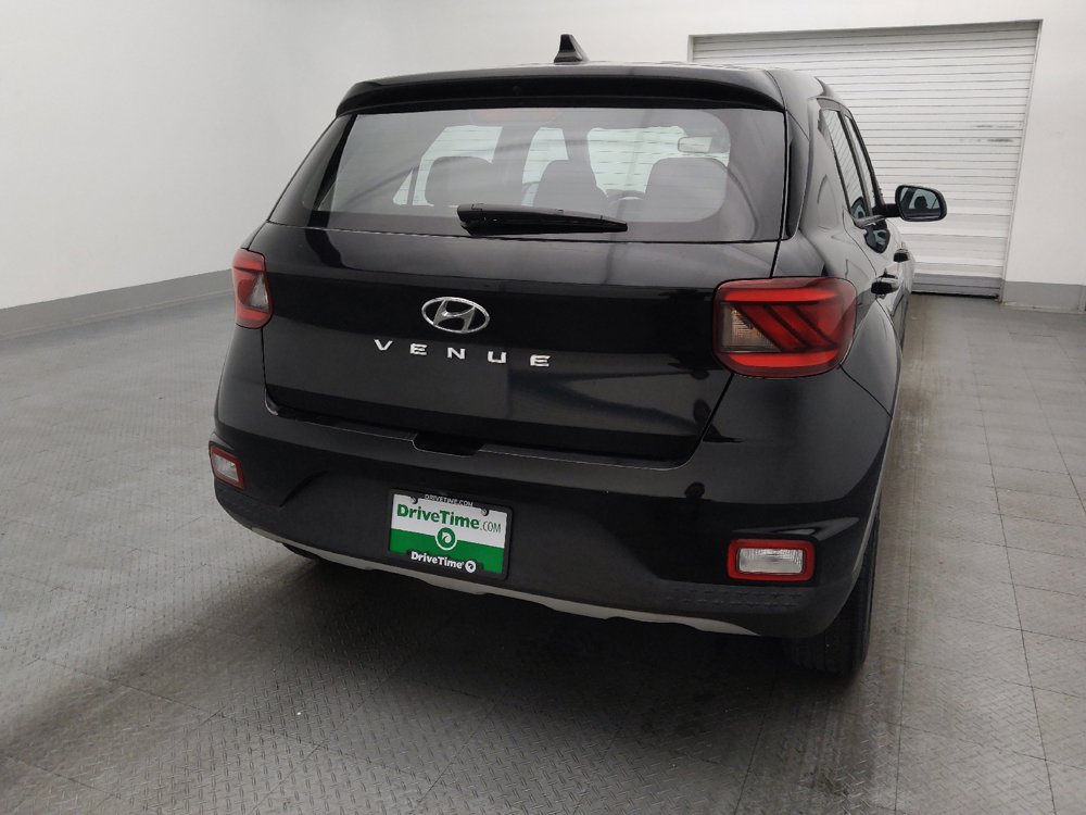 Used 2021 Hyundai Venue SE image 7