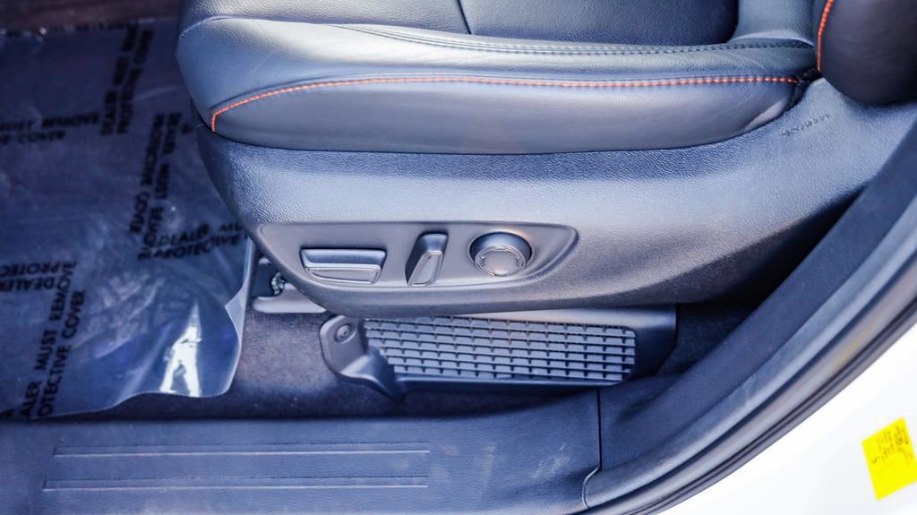 Used 2024 Toyota Sienna XSE w/ XSE Plus Package image 27