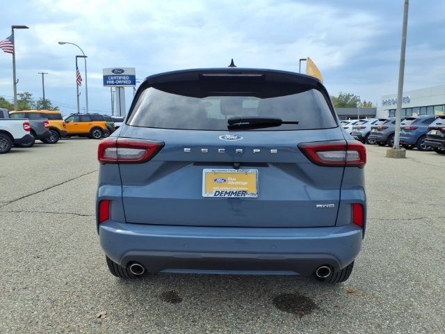 Certified 2024 Ford Escape ST-Line w/ Tech Pack #1 AWD/4WD image 6