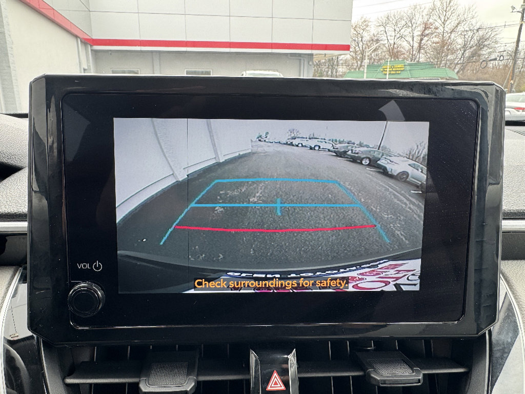 Used 2024 Toyota Corolla Cross L image 16