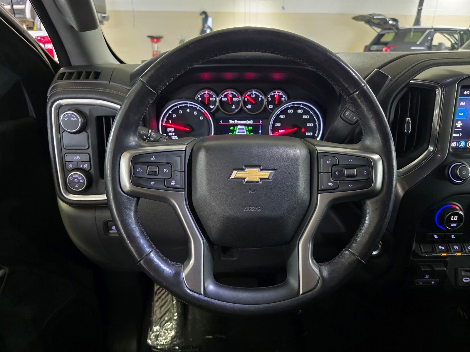 Used 2020 Chevrolet Silverado 1500 LT w/ All-Star Edition RWD image 31