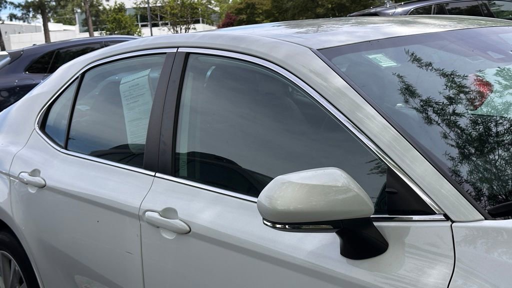 Used 2023 Toyota Camry LE FWD image 3