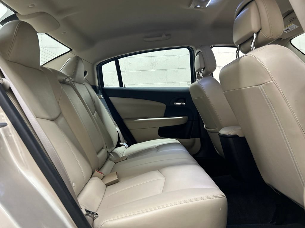 Used 2014 Chrysler 200 Limited FWD image 11