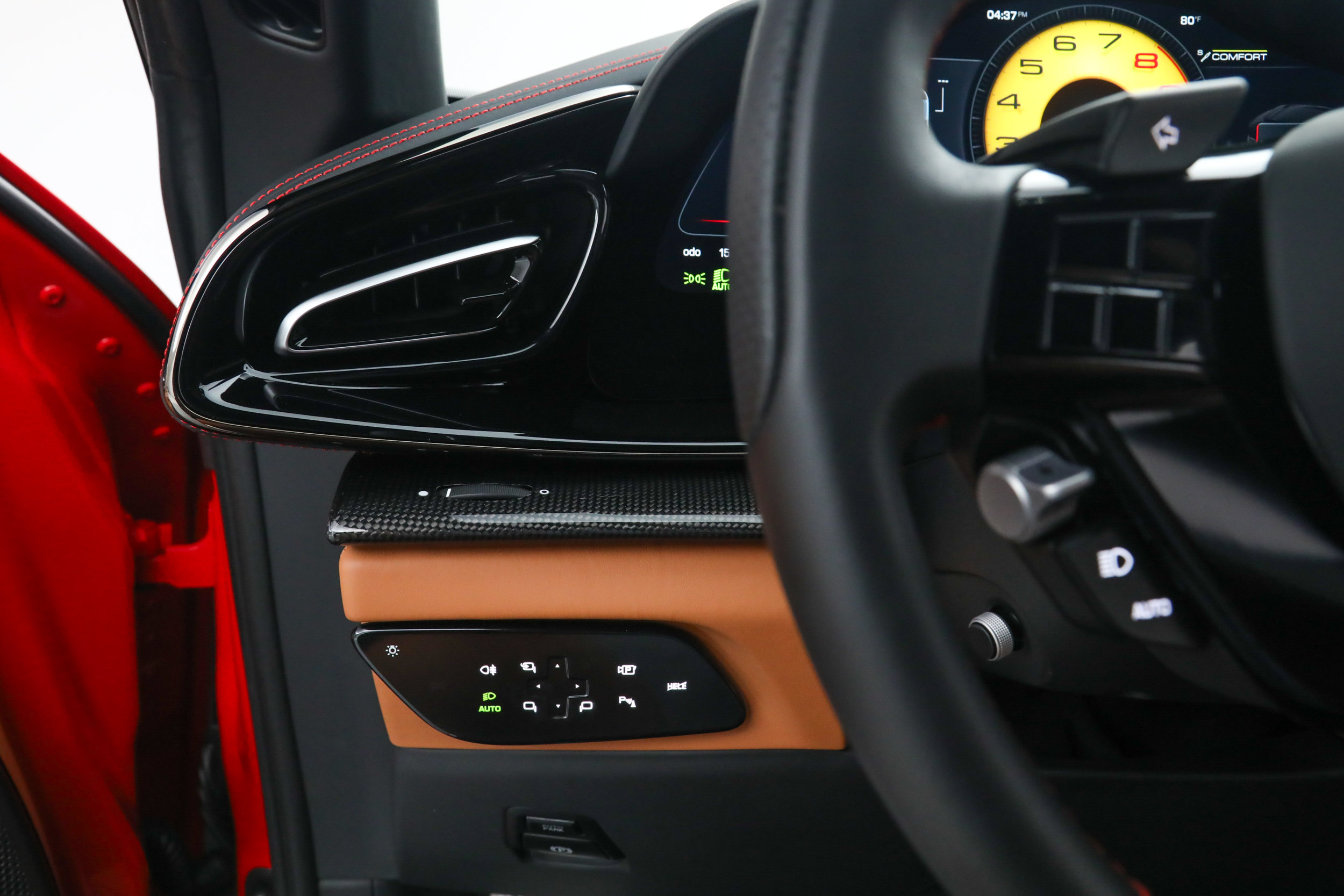 Certified 2026 Ferrari Purosangue AWD/4WD image 32